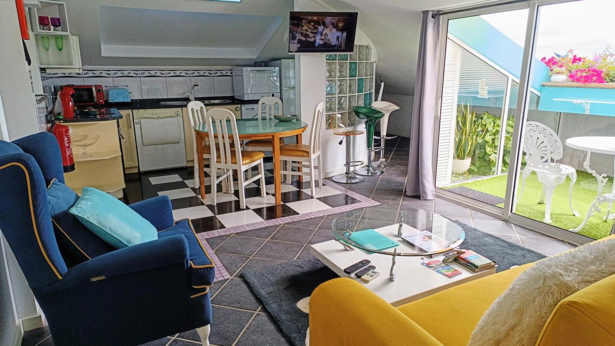 Attic Bay Apartment Camara de Lobos Ngoại thất bức ảnh