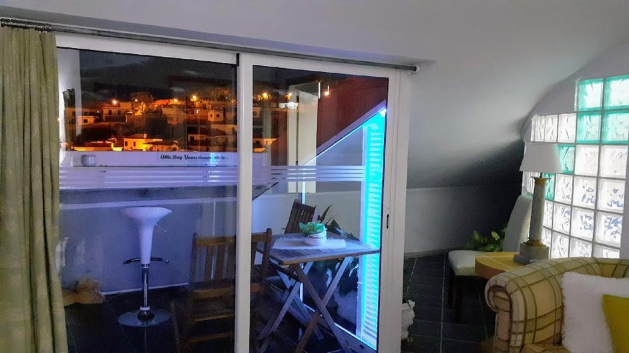 Attic Bay Apartment Camara de Lobos Ngoại thất bức ảnh